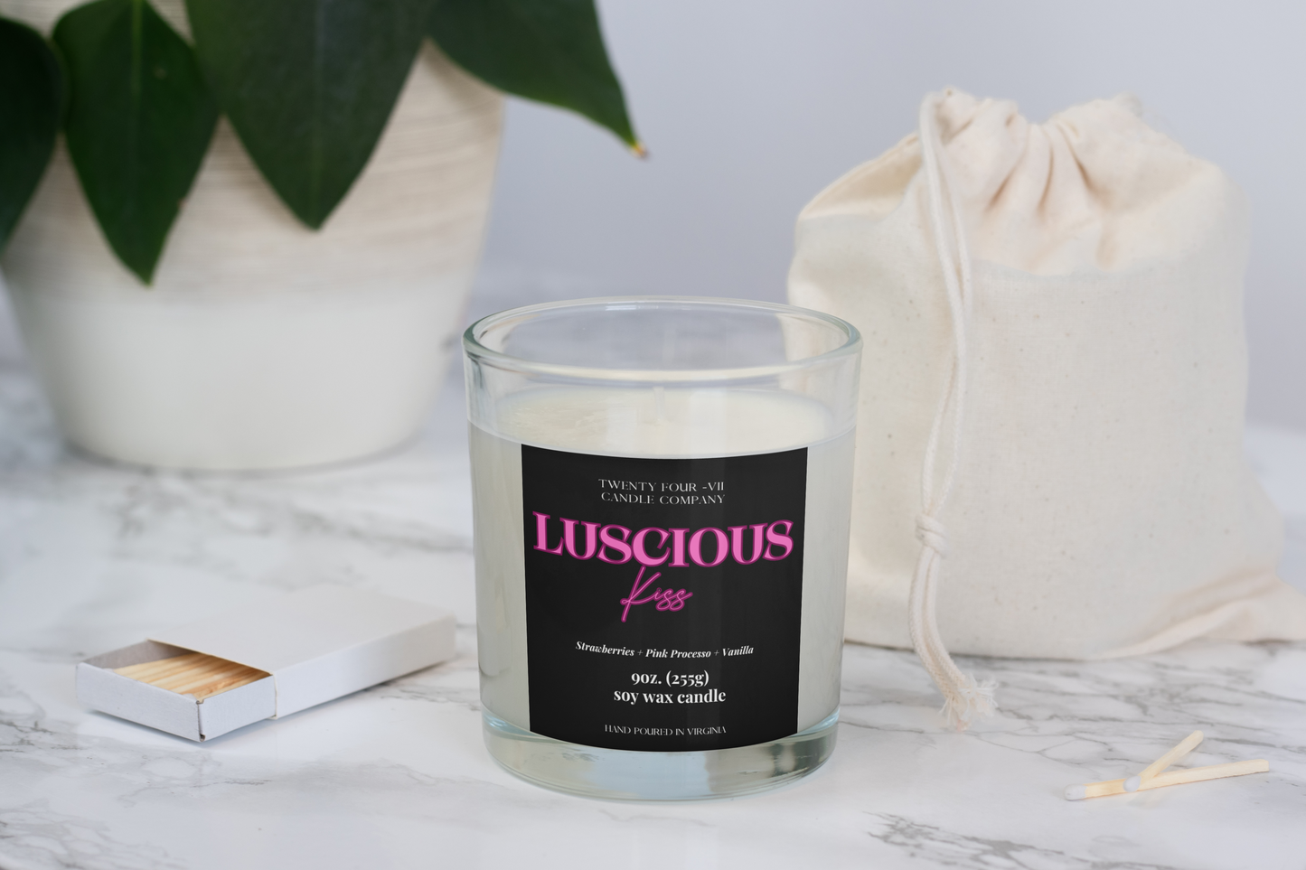 LUSCIOUS KISS CANDLE